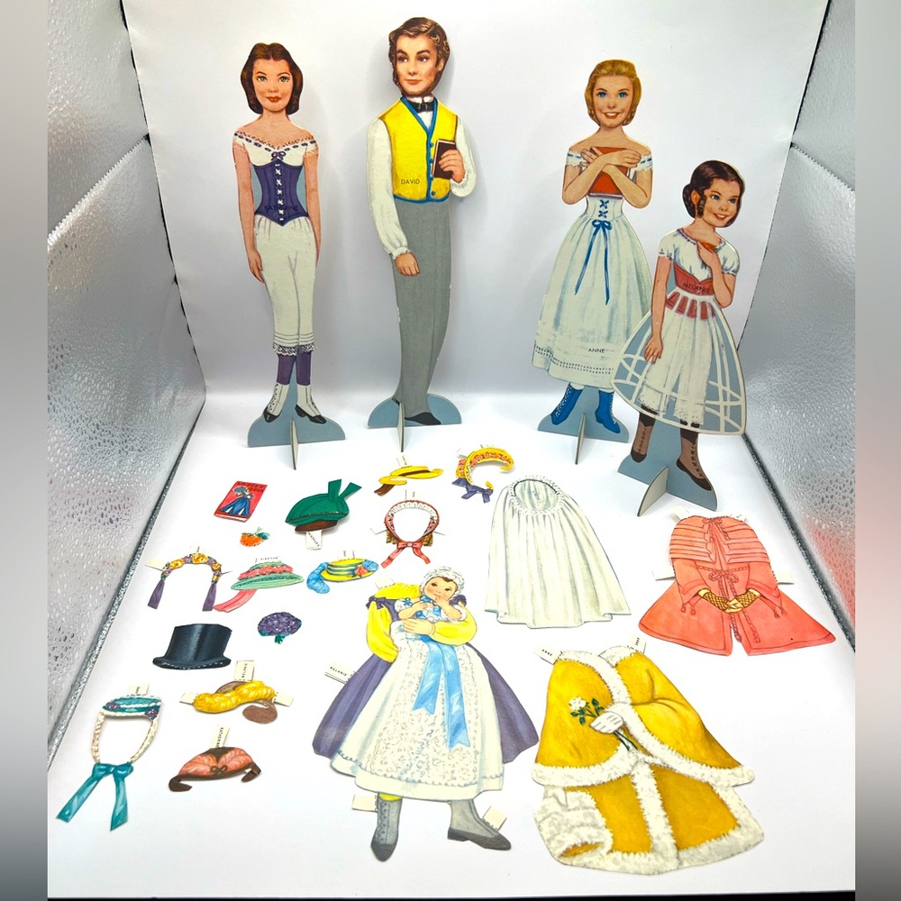 Vintage Platt & Munk Historical Paper Dolls 1960